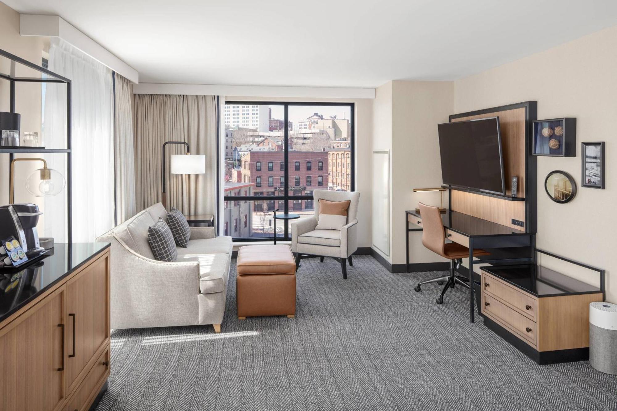 Courtyard By Marriott Portland Downtown/Waterfront Hotel Exterior foto
